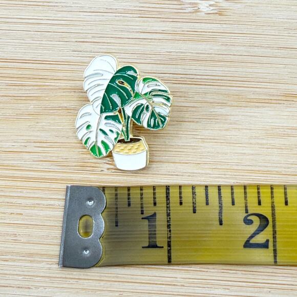 Potted Plant Enamel Pin, Cute Houseplant Pin Badge, Plant Gift - Picture 4 of 4